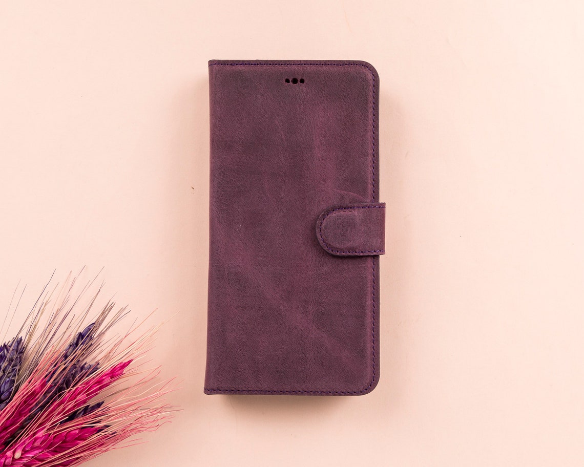 DelfiCase Magnetic Detachable Wallet Case for iPhone SE (2020) Purple 4
